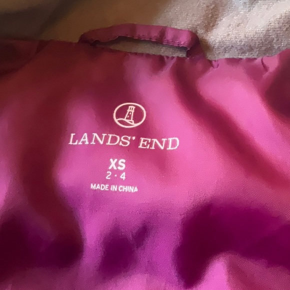 Land’s End Woman’s Size XS Puffer Vest, Great Condition, Beautiful Deep Purple - Picture 5 of 7